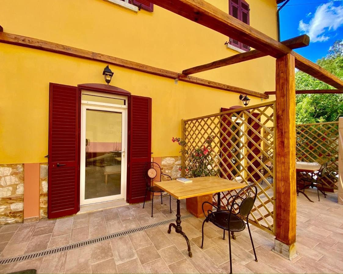 B&B La Fucinaia Pet Friendly Adults Only Campiglia Marittima Exterior photo
