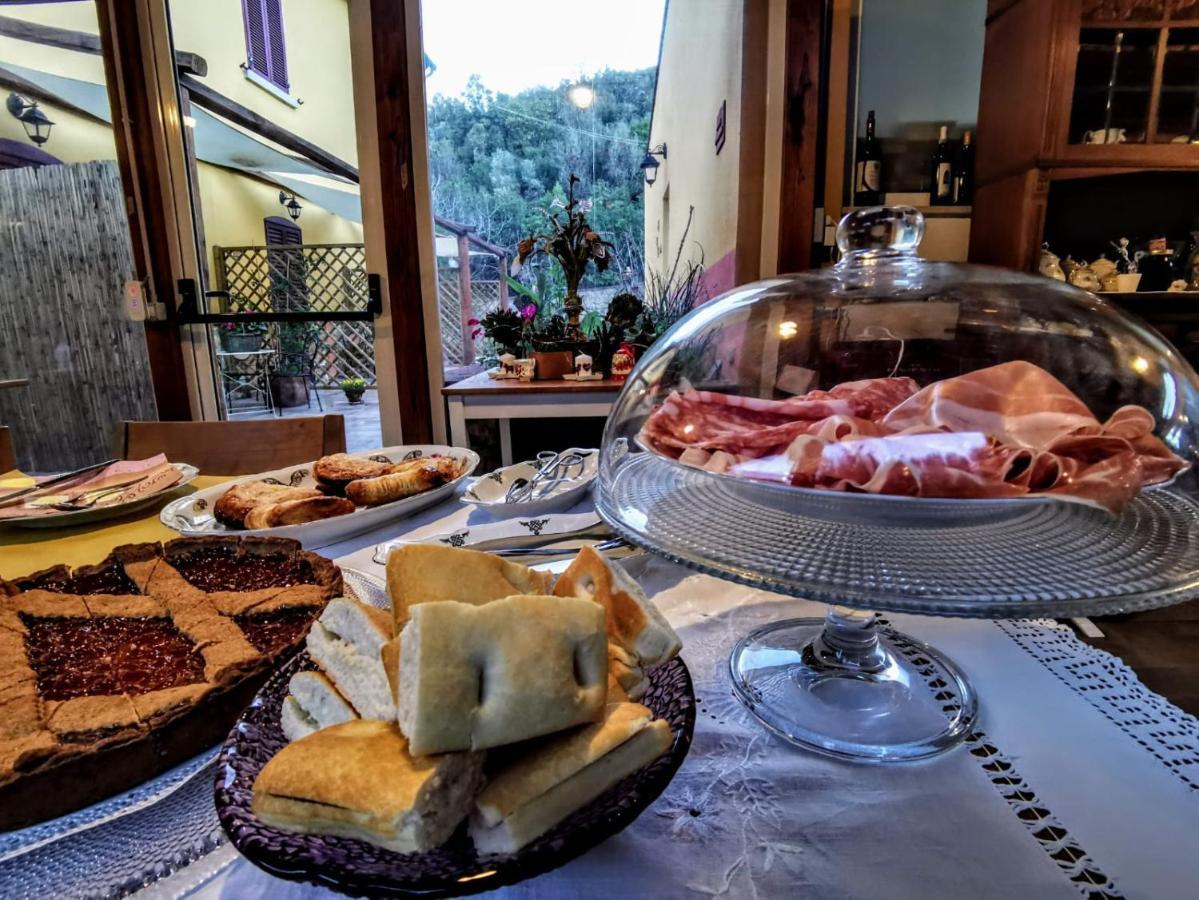 B&B La Fucinaia Pet Friendly Adults Only Campiglia Marittima Exterior photo